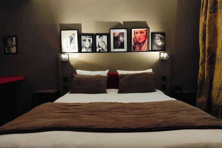 Room 50 of 74