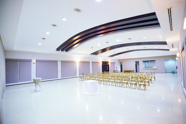 Ballroom/Hall 123 of 179