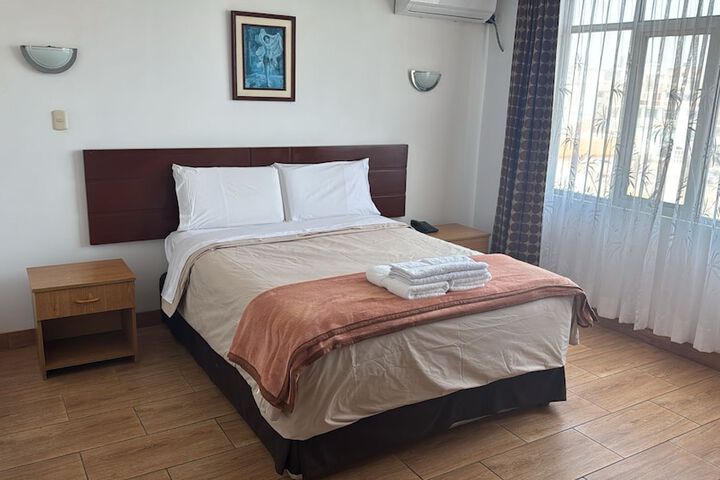 Room 5 of 15