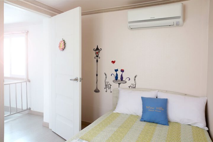Room 28 of 70