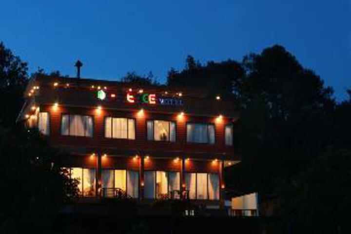 Hotel 12 of 23