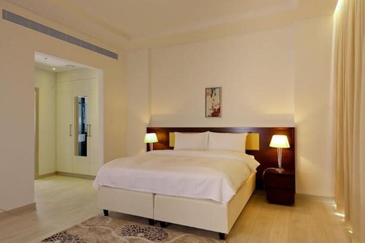 Room 5 of 5