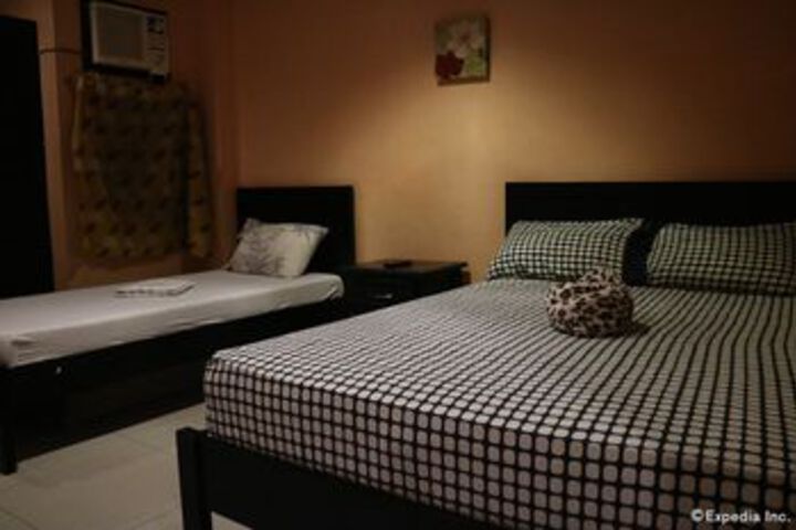 Room 8 of 20