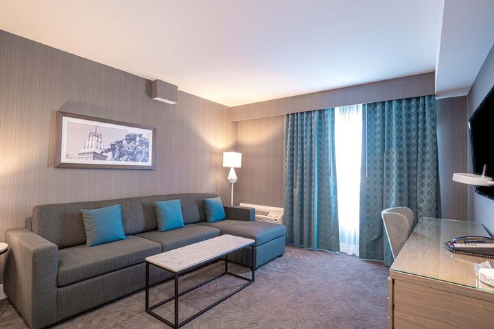 Room 17 of 61