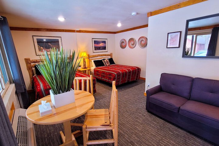 Room 11 of 21