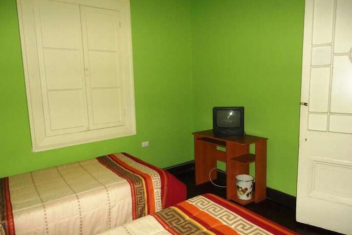 Room 7 of 40