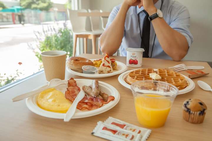 Breakfast/Coffee Service 73 of 76