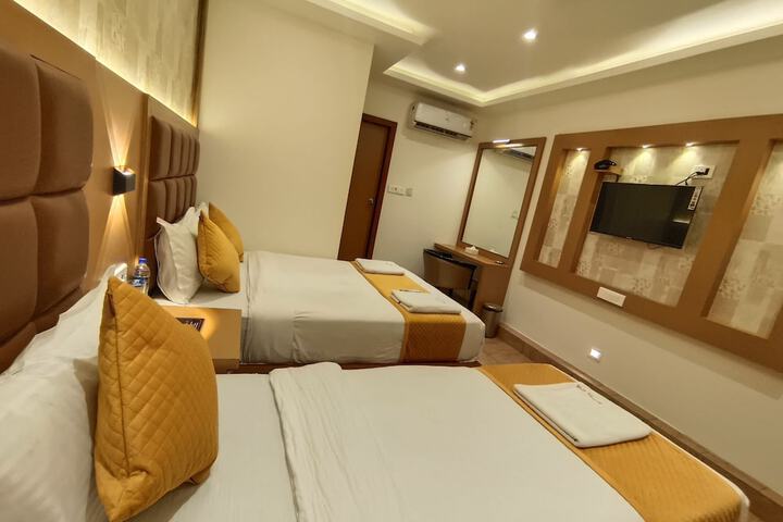 Room 21 of 37