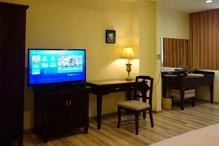 Room 22 of 39
