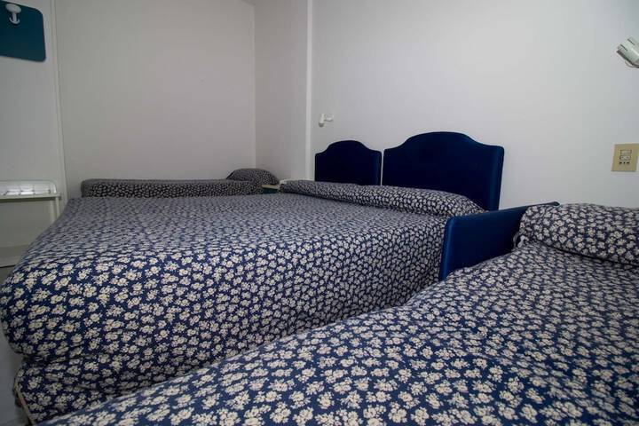 Room 12 of 67