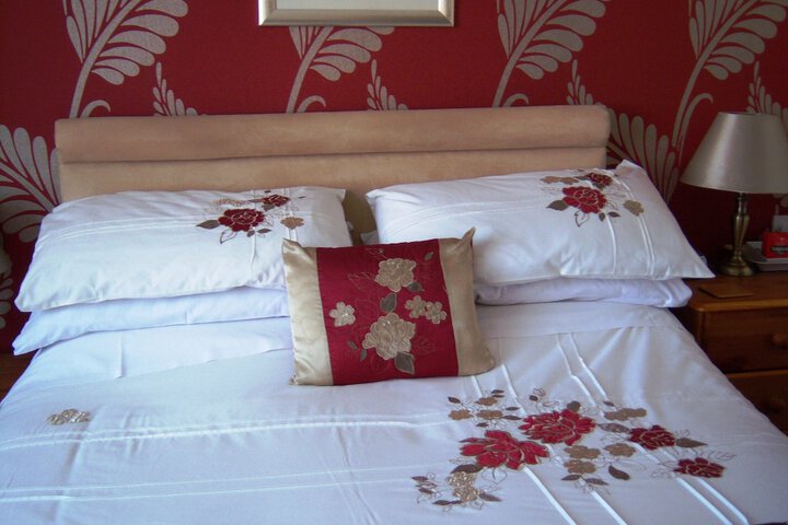 Room 6 of 7