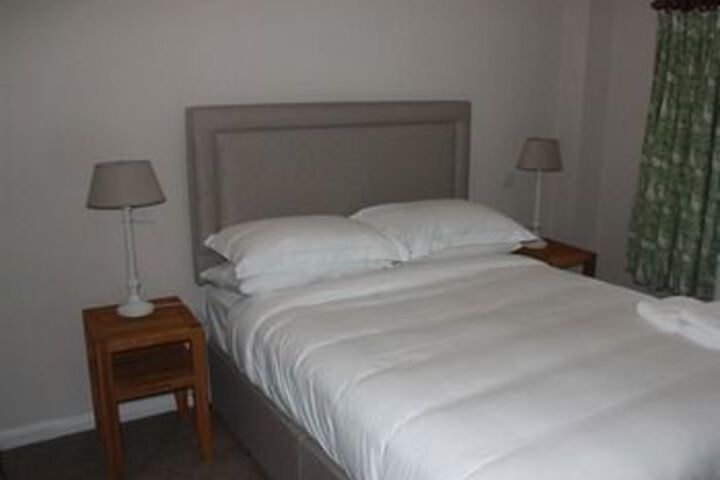 Room 8 of 15