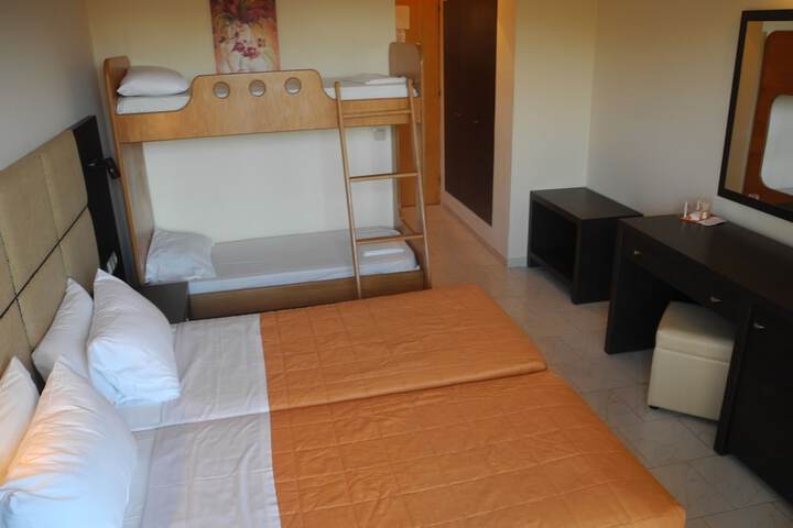 Room 3 of 50