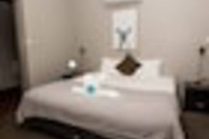 Room 17 of 243