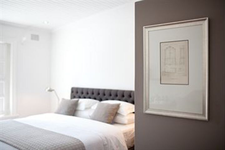 Room 5 of 14