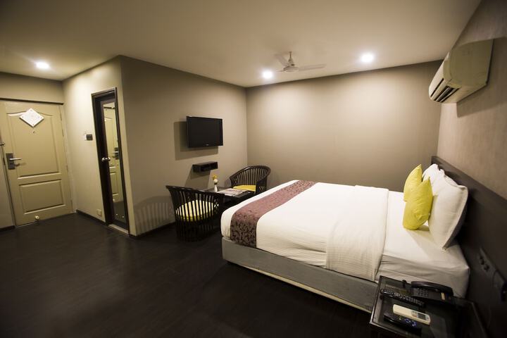 Room 3 of 31