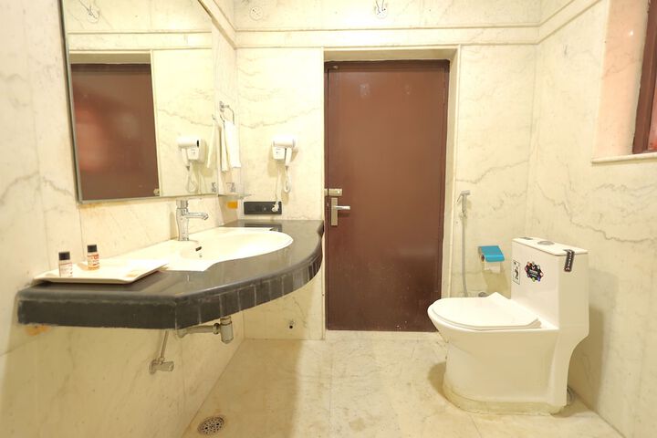 Room 47 of 63