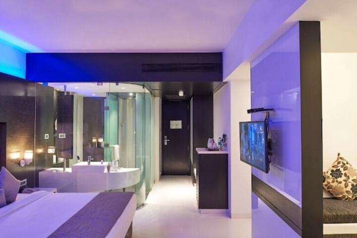Room 2 of 26