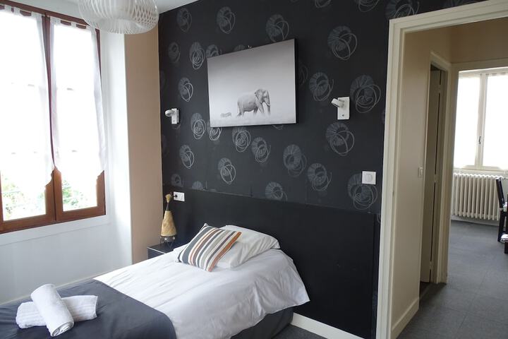 Room 21 of 76