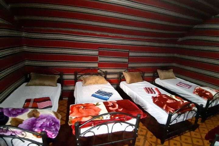 Room 32 of 37