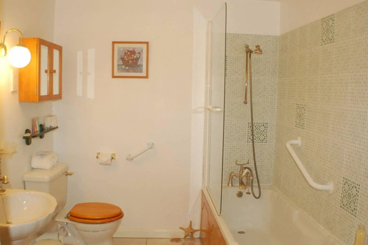 Photo 23