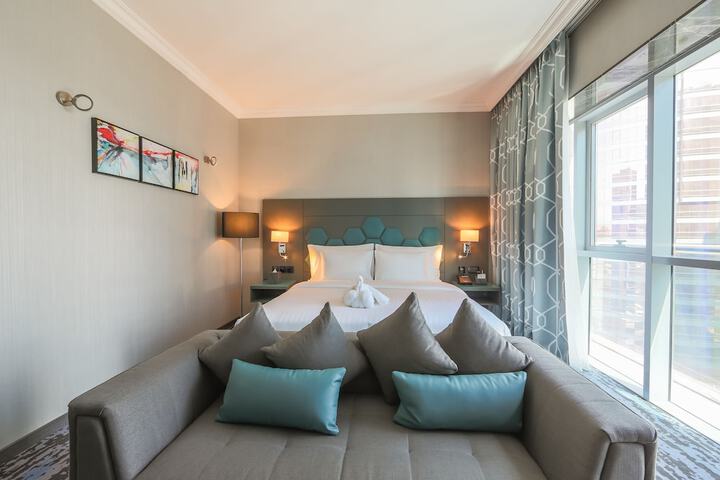 Room 14 of 38