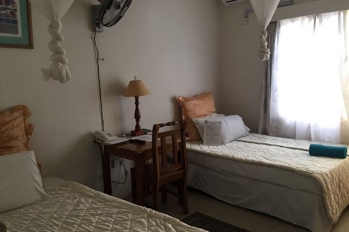 Room 7 of 50