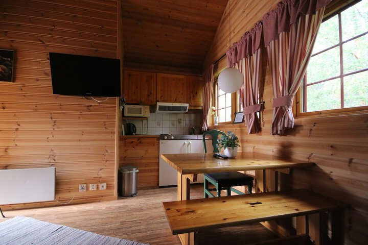 Room 8 of 40