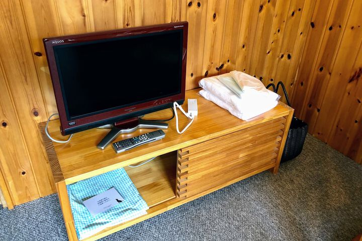 Room 8 of 92