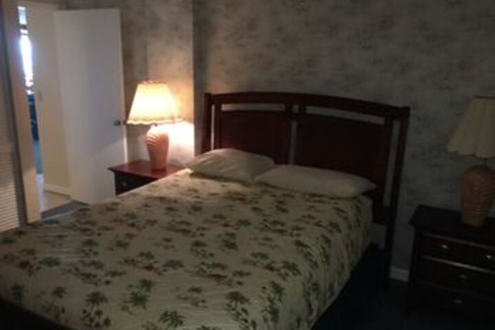 Room 10 of 21