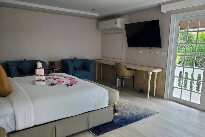 Room 34 of 171