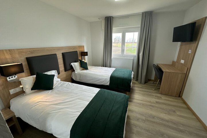 Room 4 of 22