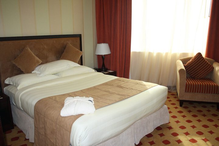 Room 16 of 43