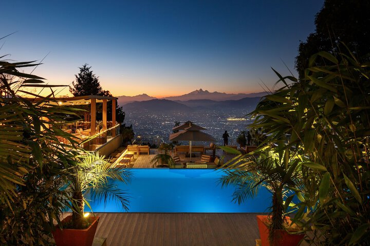 Pool 28 of 82