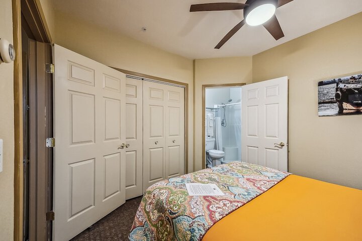 Room 54 of 118