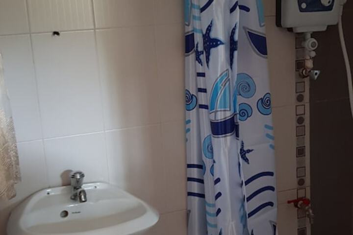 Room 7 of 18