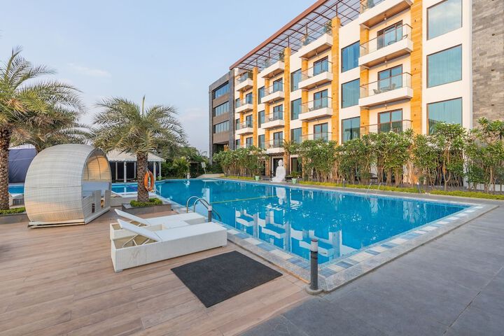 Pool 189 of 196