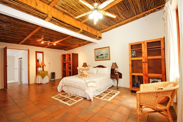 Room 4 of 85