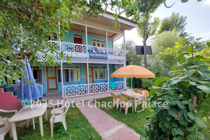 Hotel Chachoo Palace