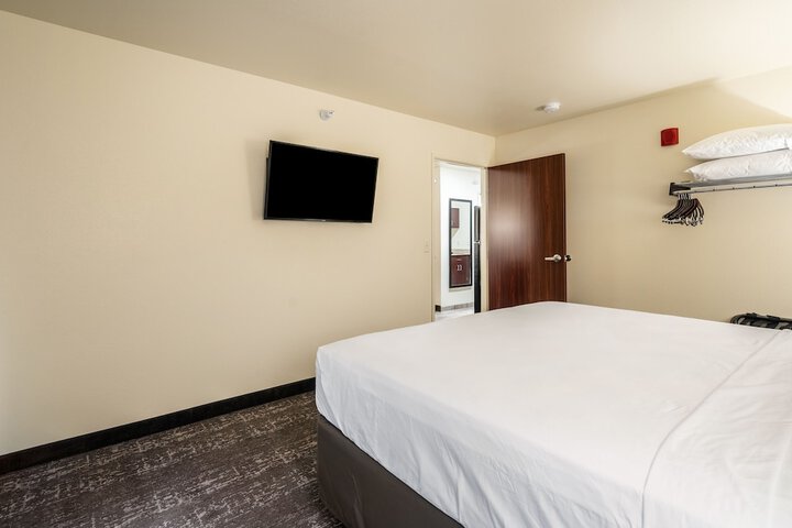 Room 10 of 73