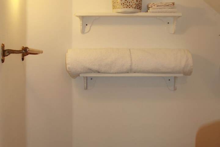 Room 18 of 35