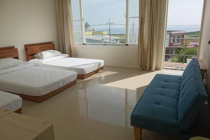 Room 3 of 7