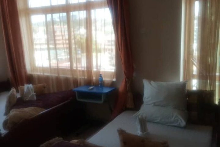 Room 16 of 36