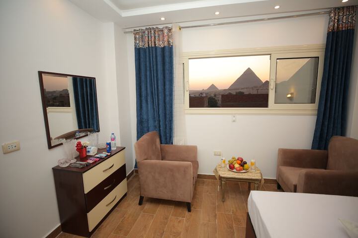 Room 3 of 21