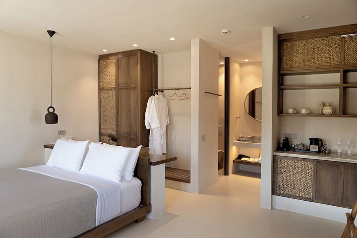 Room 10 of 45
