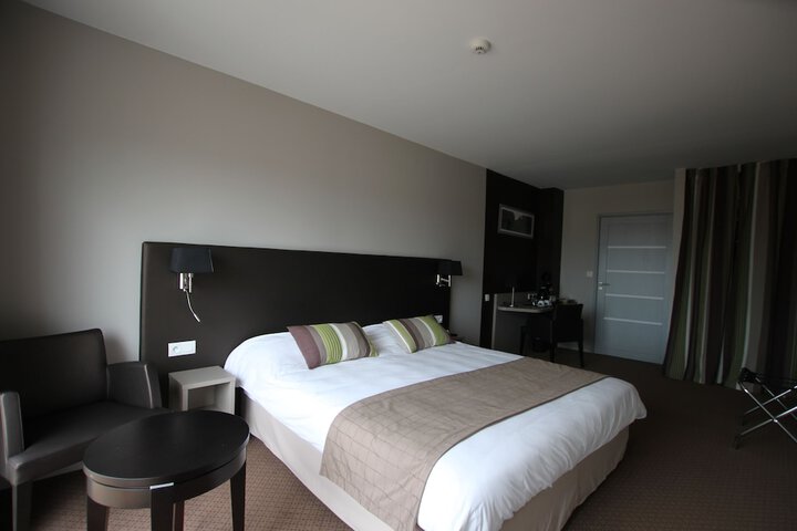 Room 19 of 41