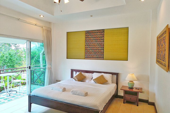 Room 15 of 90