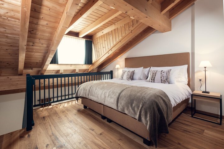 Room 12 of 46
