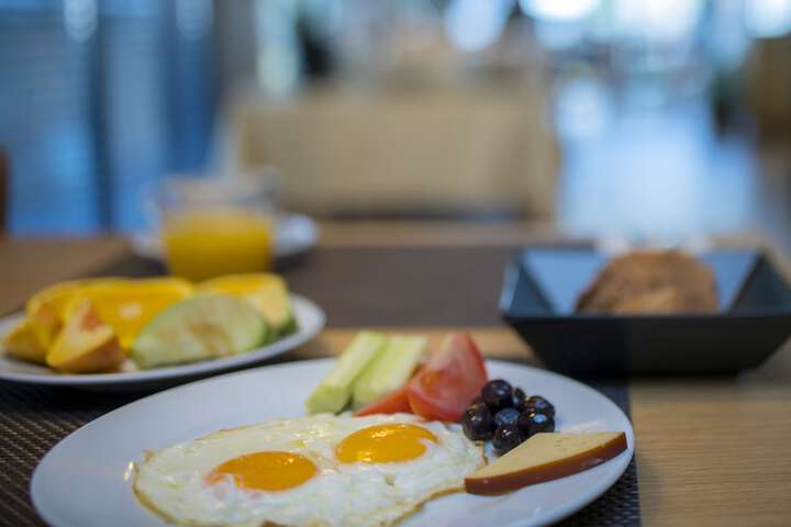 Breakfast/Coffee Service 29 of 34