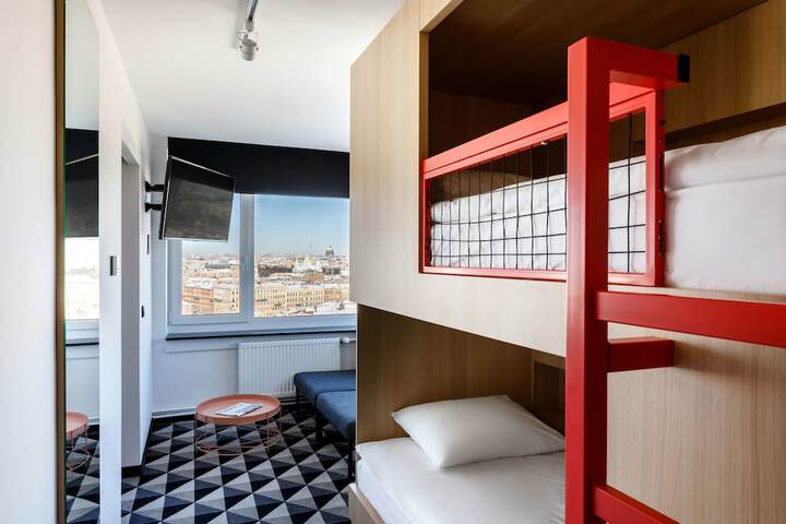 Room 18 of 51